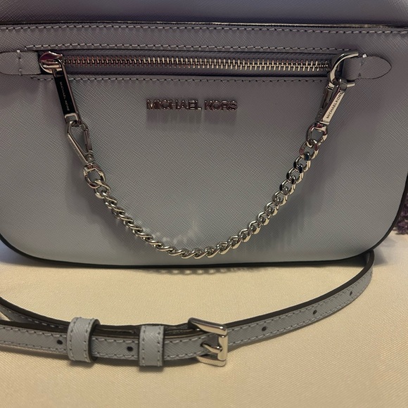 Michael Kors crossbody - Picture 2 of 8